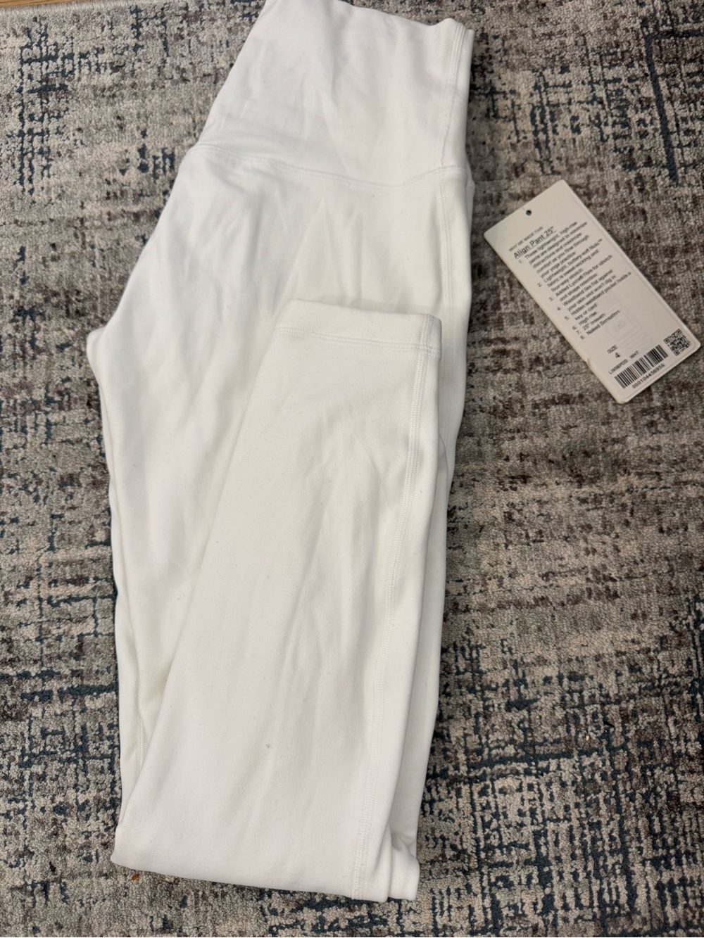 White lululemon align pant leggings NWT size 4